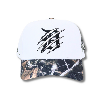 TREE CAMO BRIM WHITE CLAWED DETROIT TIGERS SERIES