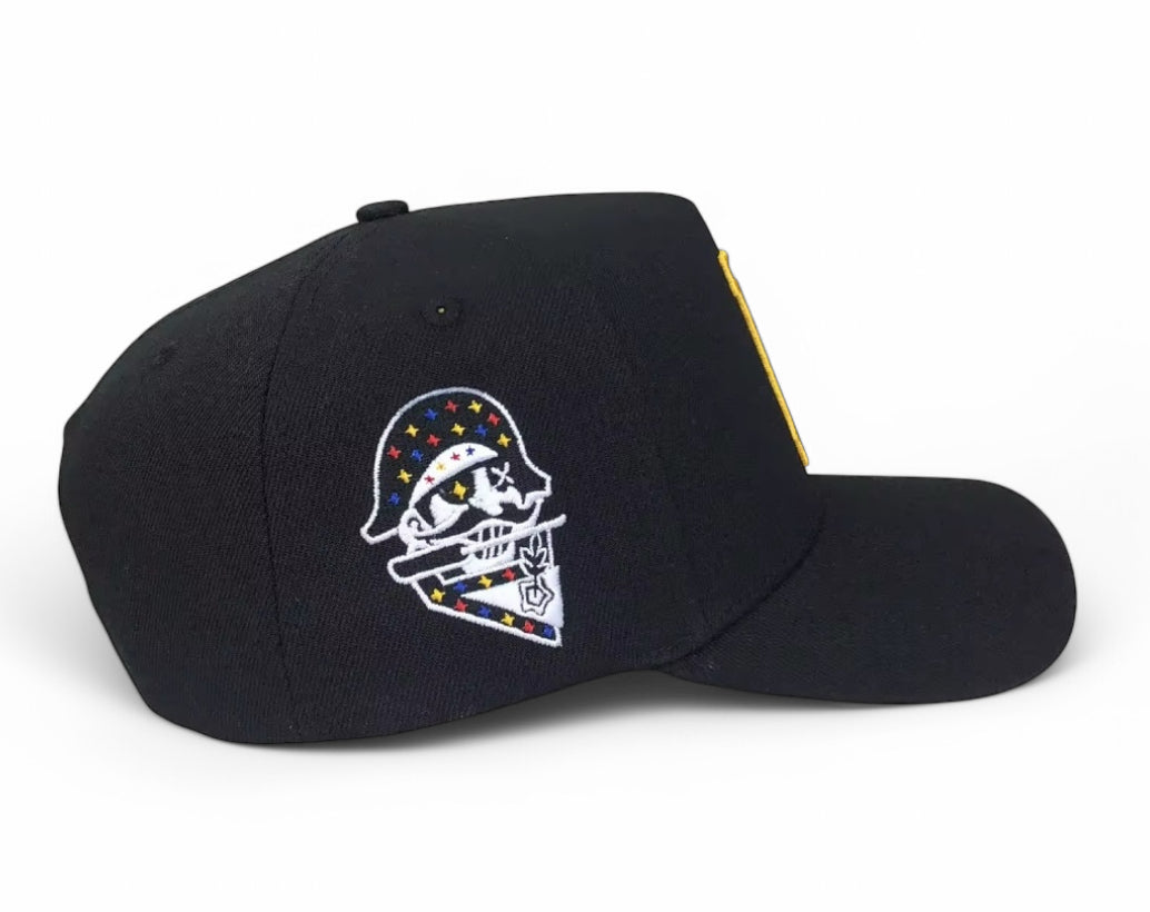 TRI-COLOR P PIRATES