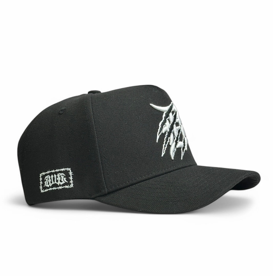 CLAWED DETROIT TIGERS SERIES