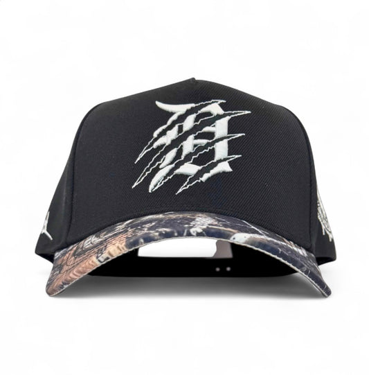 TREE CAMO BRIM BLACK CLAWED DETROIT TIGERS SERIES