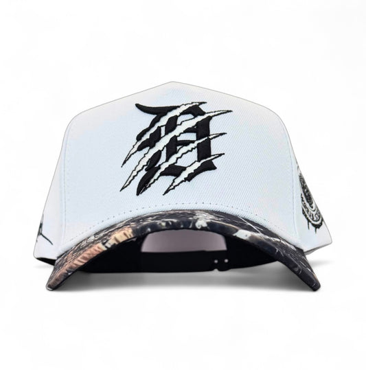 TREE CAMO BRIM WHITE CLAWED DETROIT TIGERS SERIES