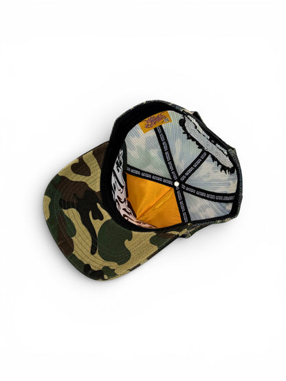 OLD ENGLISH h WL CAMO TRUCKER